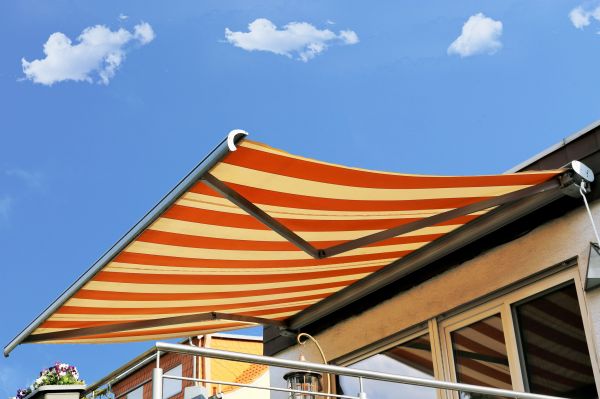 Awning Cleaning in Niles