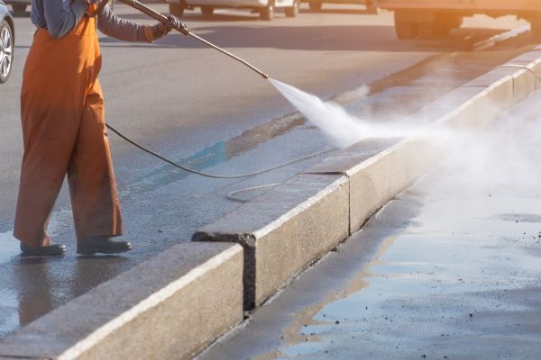 Commercial Concrete Cleaning in Niles