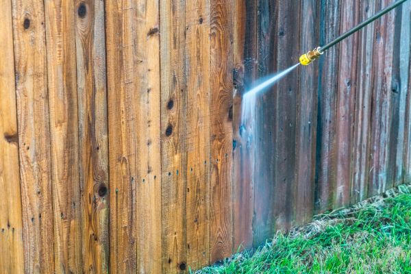 Fence Pressure Washing in Niles