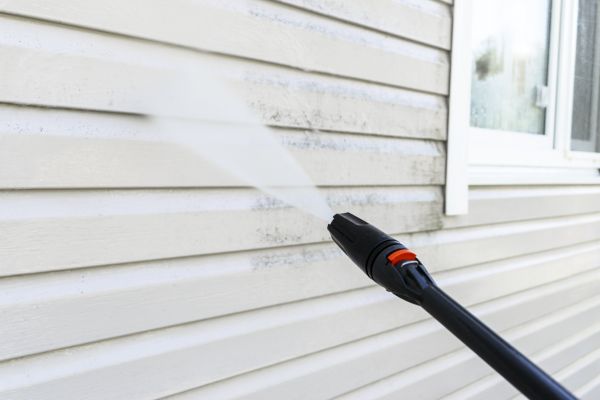 Siding Power Washing in Niles