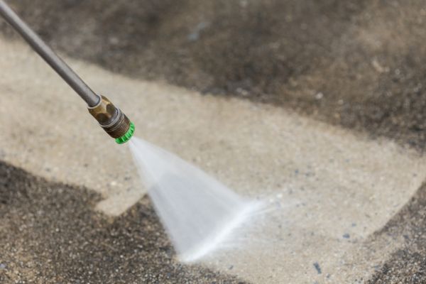 Garage Floor Power Washing in Niles