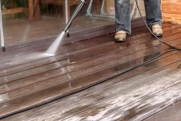 Cost of Pool Deck Power Washing in Niles
