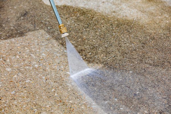 Cost of Driveway Pressure Cleaning in Niles