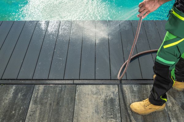 Pool Area Pressure Cleaning in Niles