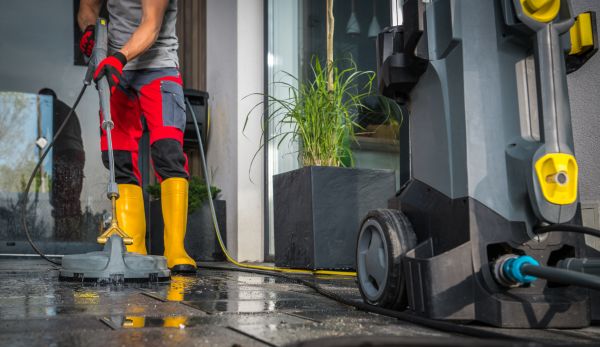 Commercial Pressure Cleaning in Niles