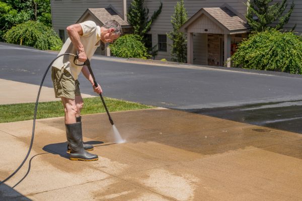 Concrete Pressure Cleaning in Niles
