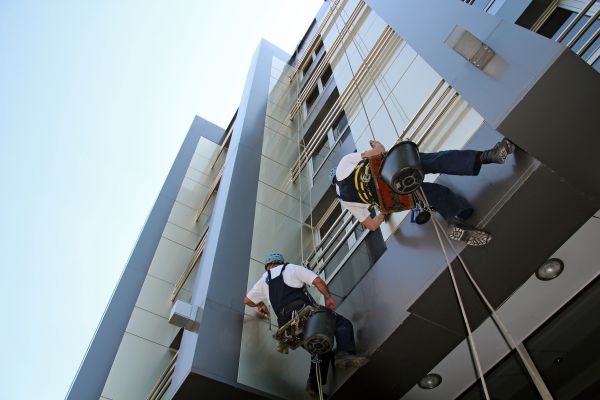 Condo Exterior Cleaning in Niles